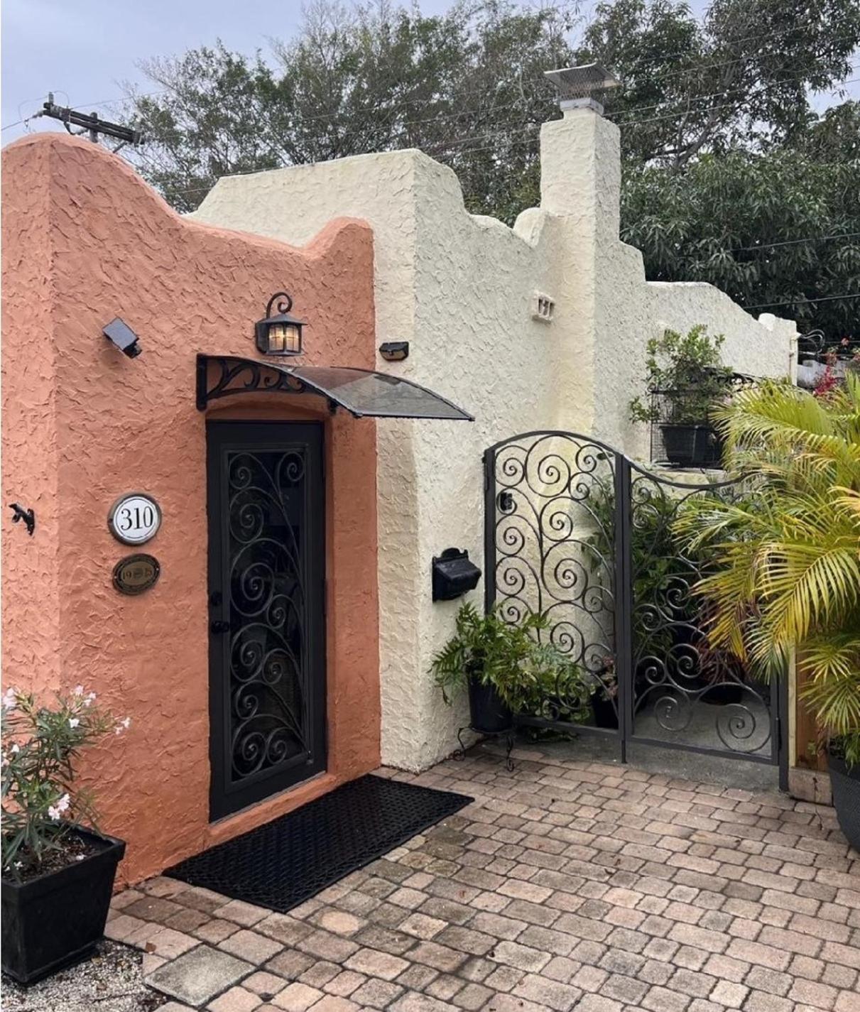 Вилла Tropical Designer House In Heart Of Antique Row Wpb Уэст-Палм-Бич Экстерьер фото