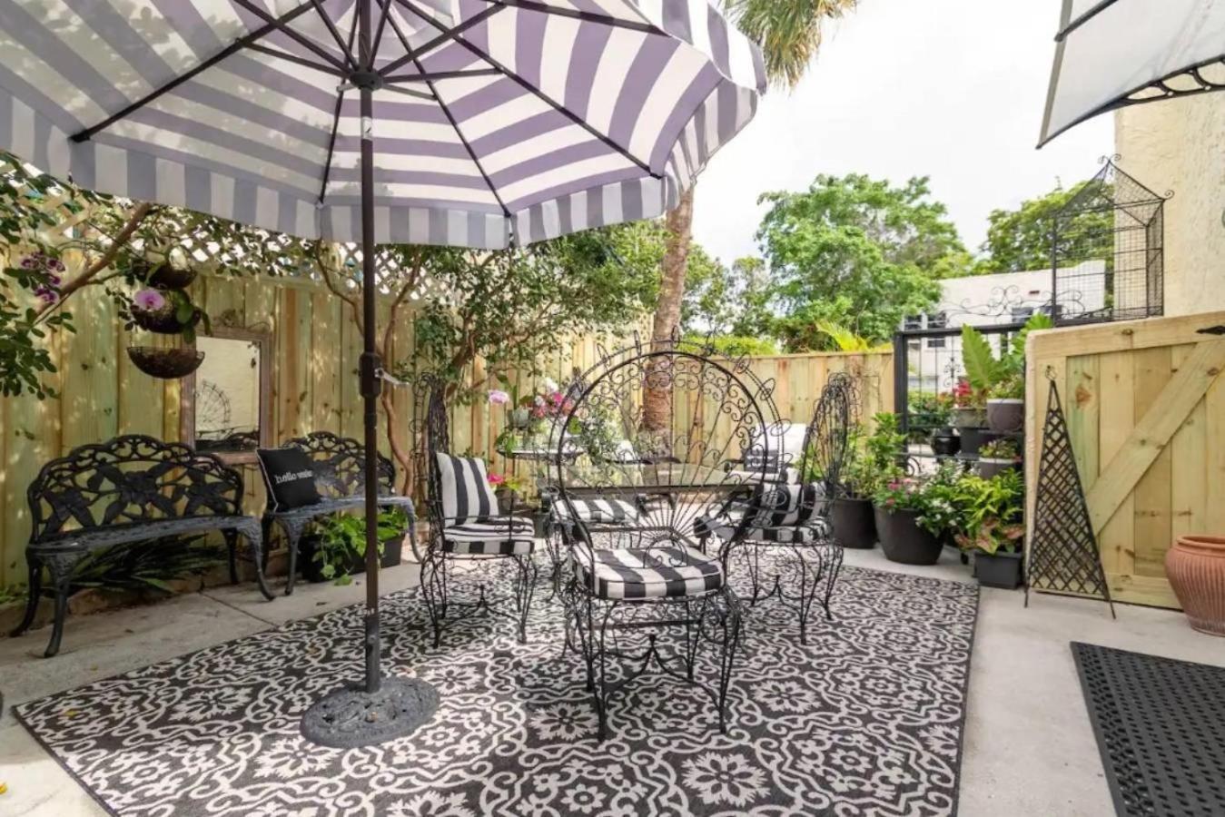 Вилла Tropical Designer House In Heart Of Antique Row Wpb Уэст-Палм-Бич Экстерьер фото